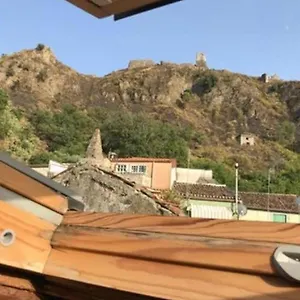 Casa Rosa In Stile Siciliano Vicino Giardini E Taormina Appartamento